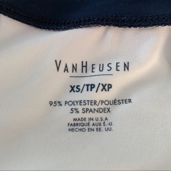 Van Heusen - Picture 3 of 3
